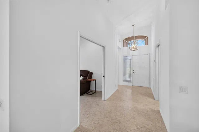 Residence photo 26