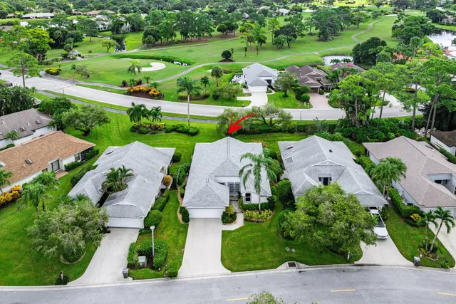 Eastpointe Country Club Residence photo 24
