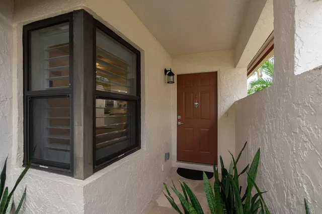 Residence photo 3
