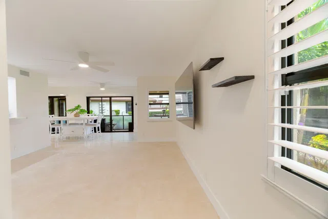 Residence photo 5