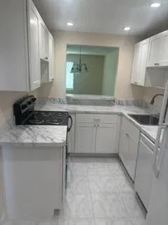 Rocky Point Unit H108 photo 3
