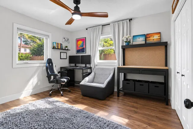 Residence photo 23