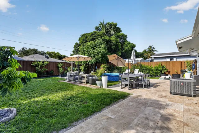 Residence photo 24