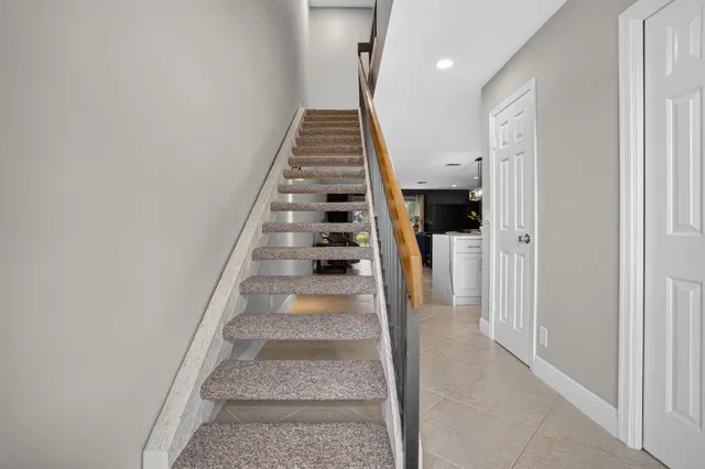 Unit 130 photo 3
