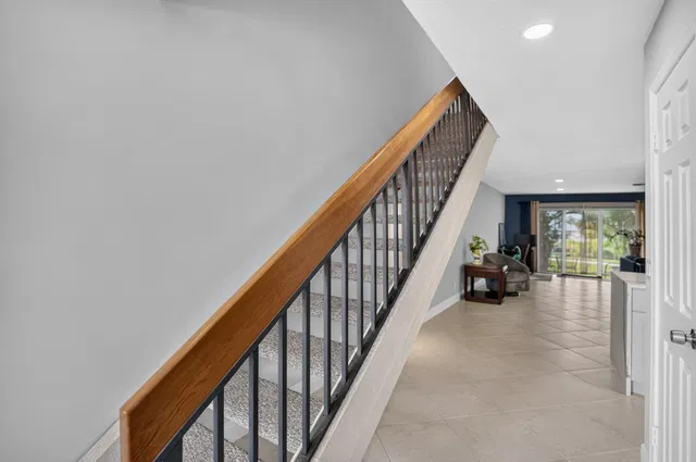 Unit 130 photo 63