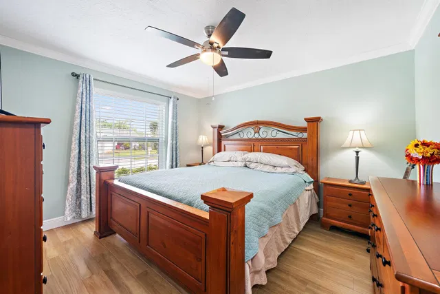 Residence photo 6