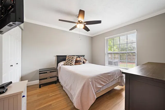 Residence photo 9