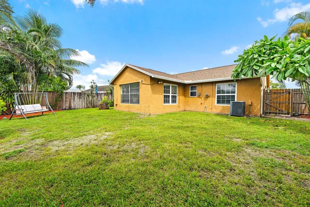 Residence photo 15