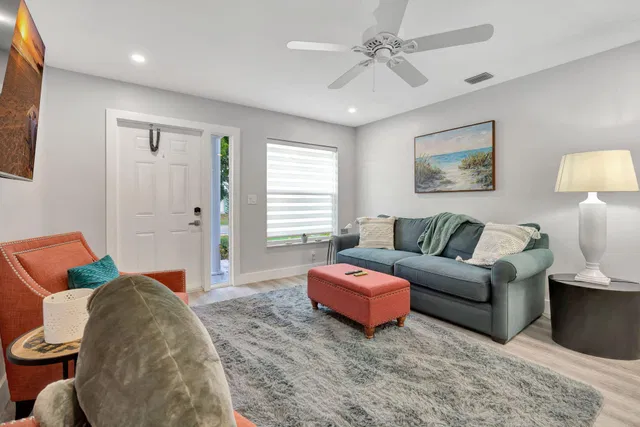 Residence photo 12