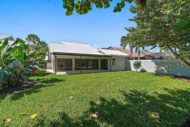 Residence photo 2
