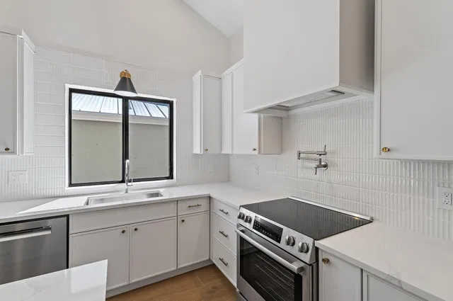 Residence photo 9