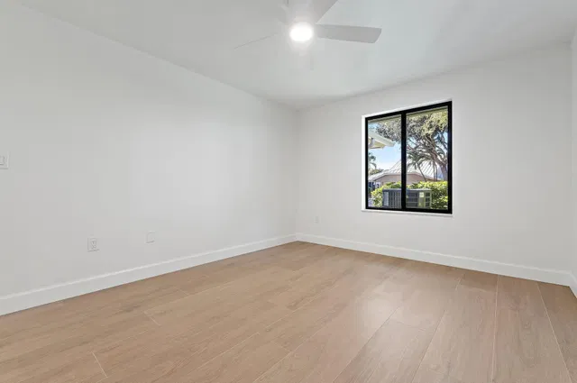 Residence photo 36