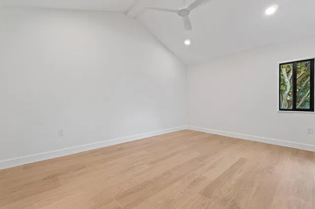 Residence photo 38