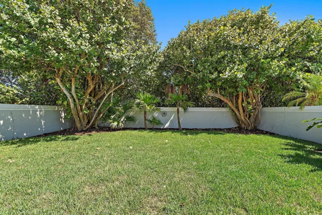 Residence photo 45