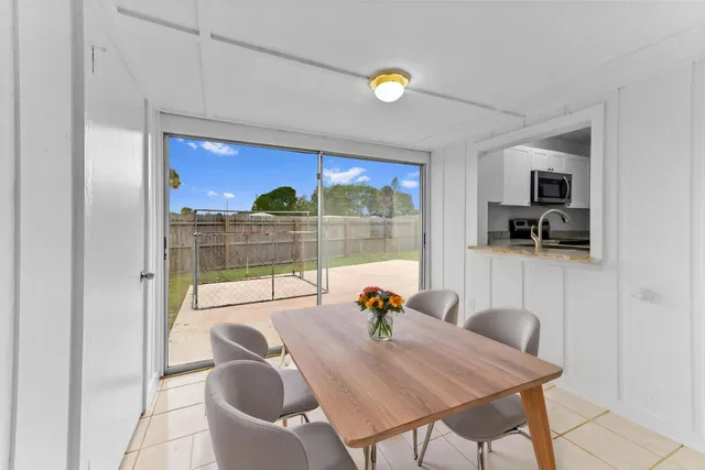 Residence photo 14