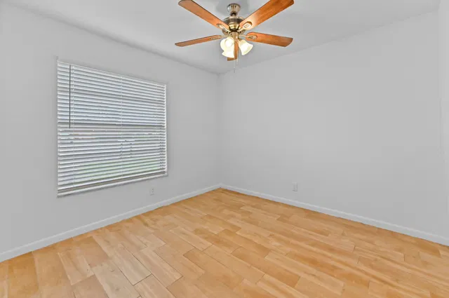 Residence photo 20
