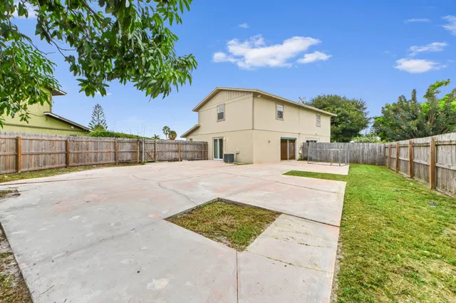 Residence photo 27