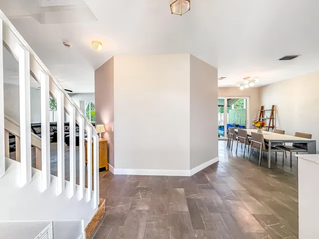 Residence photo 5