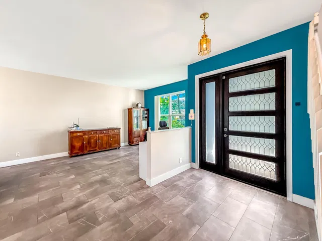 Residence photo 6