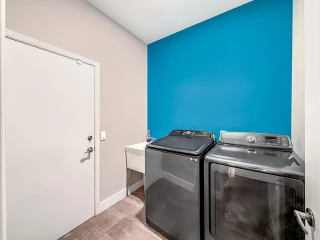 Residence photo 15