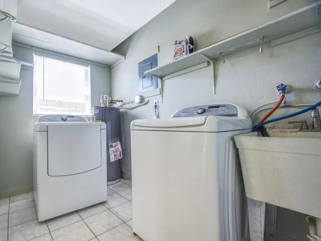 Residence photo 14
