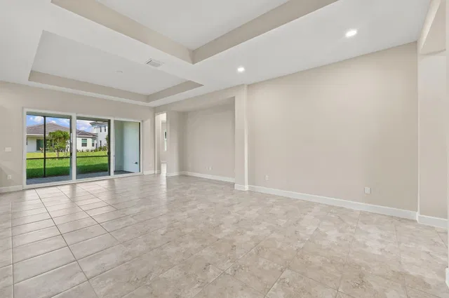 Residence photo 18