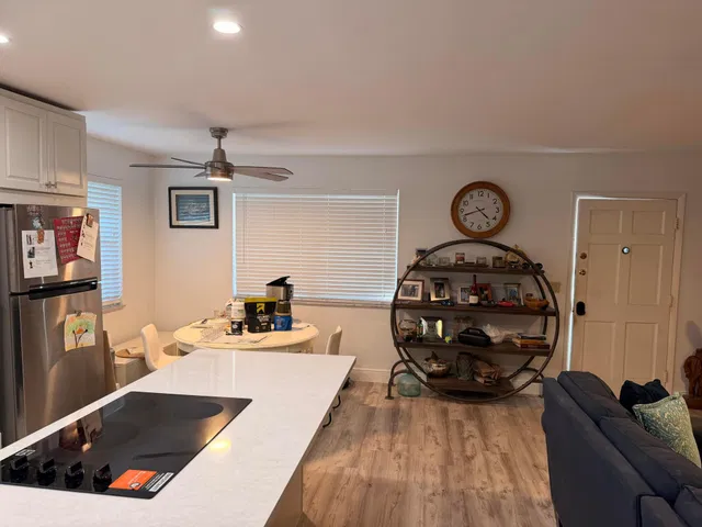 Unit 314 photo 3