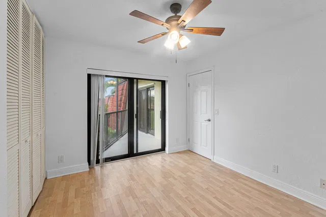 Residence photo 24