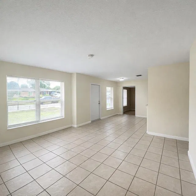  Residence photo 5