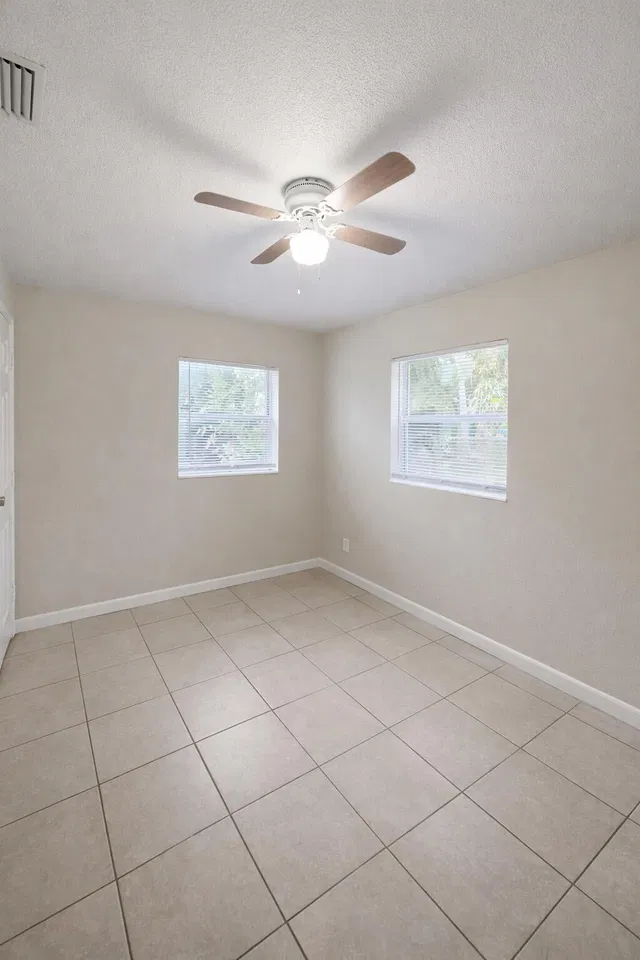  Residence photo 8