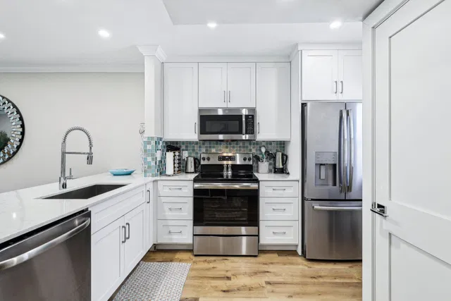 Unit 3040 photo 9