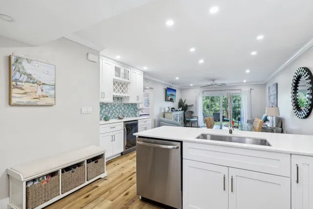 Unit 3040 photo 12