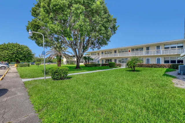 Residence photo 2