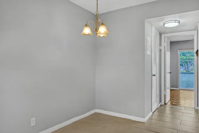 Residence photo 9