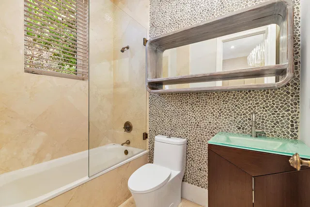  Residence photo 24