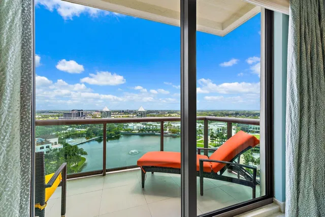 The Landmark Palm Beach Gardens Unit 1602b photo 13