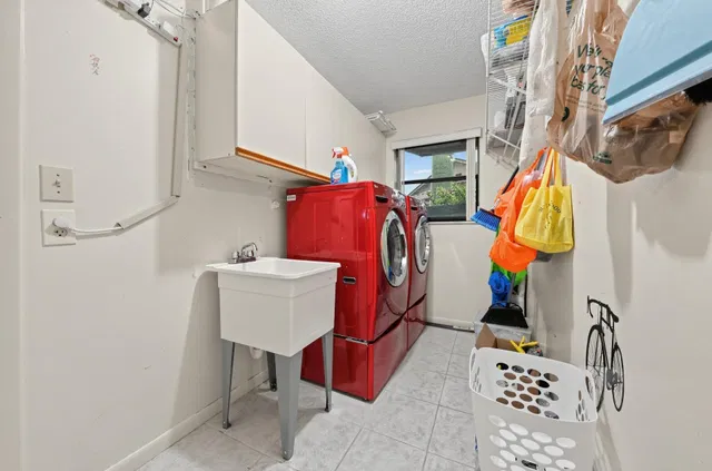 Residence photo 35
