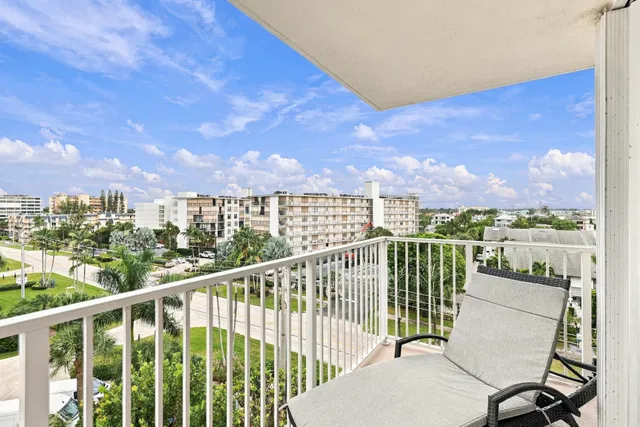 South Palm Beach Unit 611 photo 22