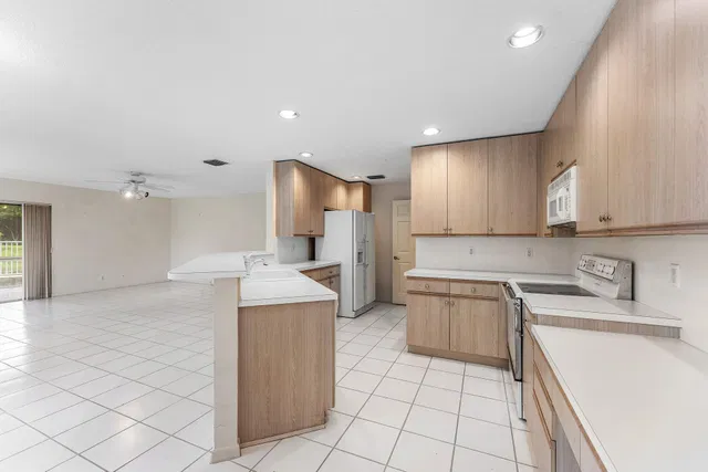  Residence photo 14