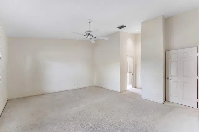  Residence photo 33