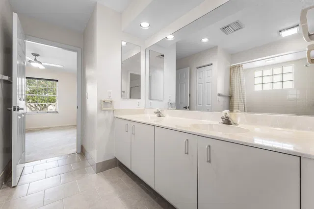  Residence photo 41
