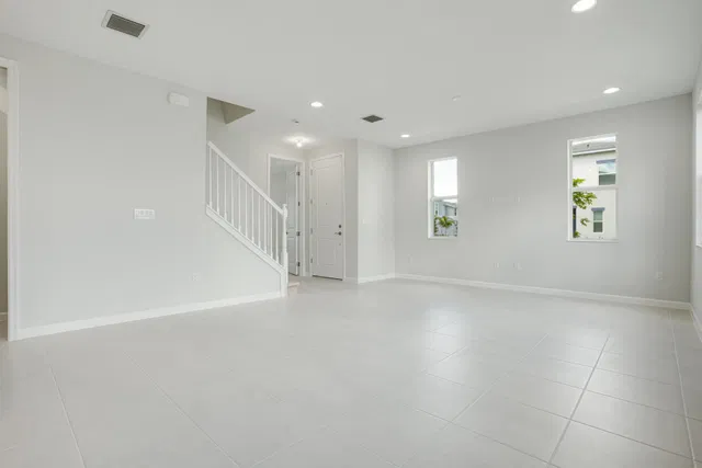  Residence photo 16