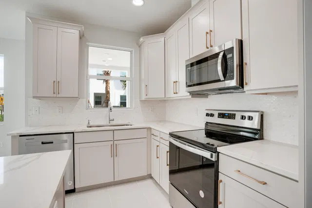  Residence photo 31