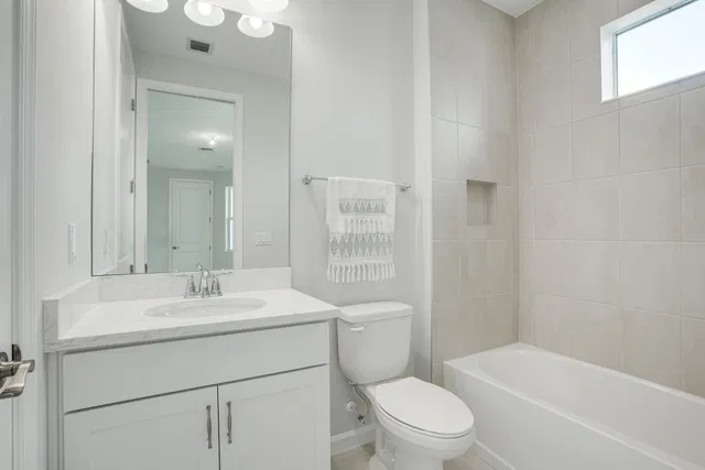  Residence photo 42
