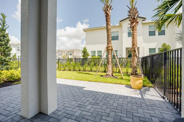  Residence photo 48