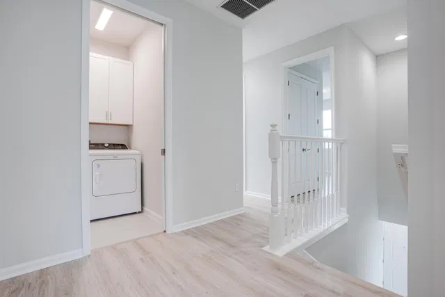  Residence photo 51