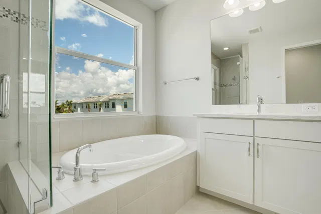  Residence photo 72