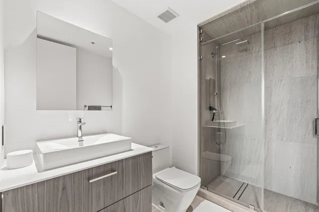 The Edge Unit 1104 photo 11