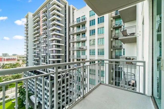 The Edge Unit 1104 photo 22