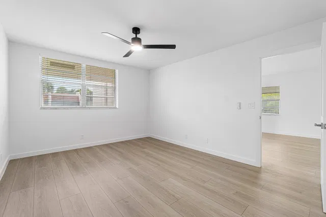 Unit 2080 photo 11